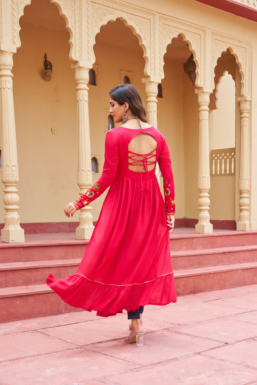 Pink Reyon Kurti with Kutchi Gamthi Work