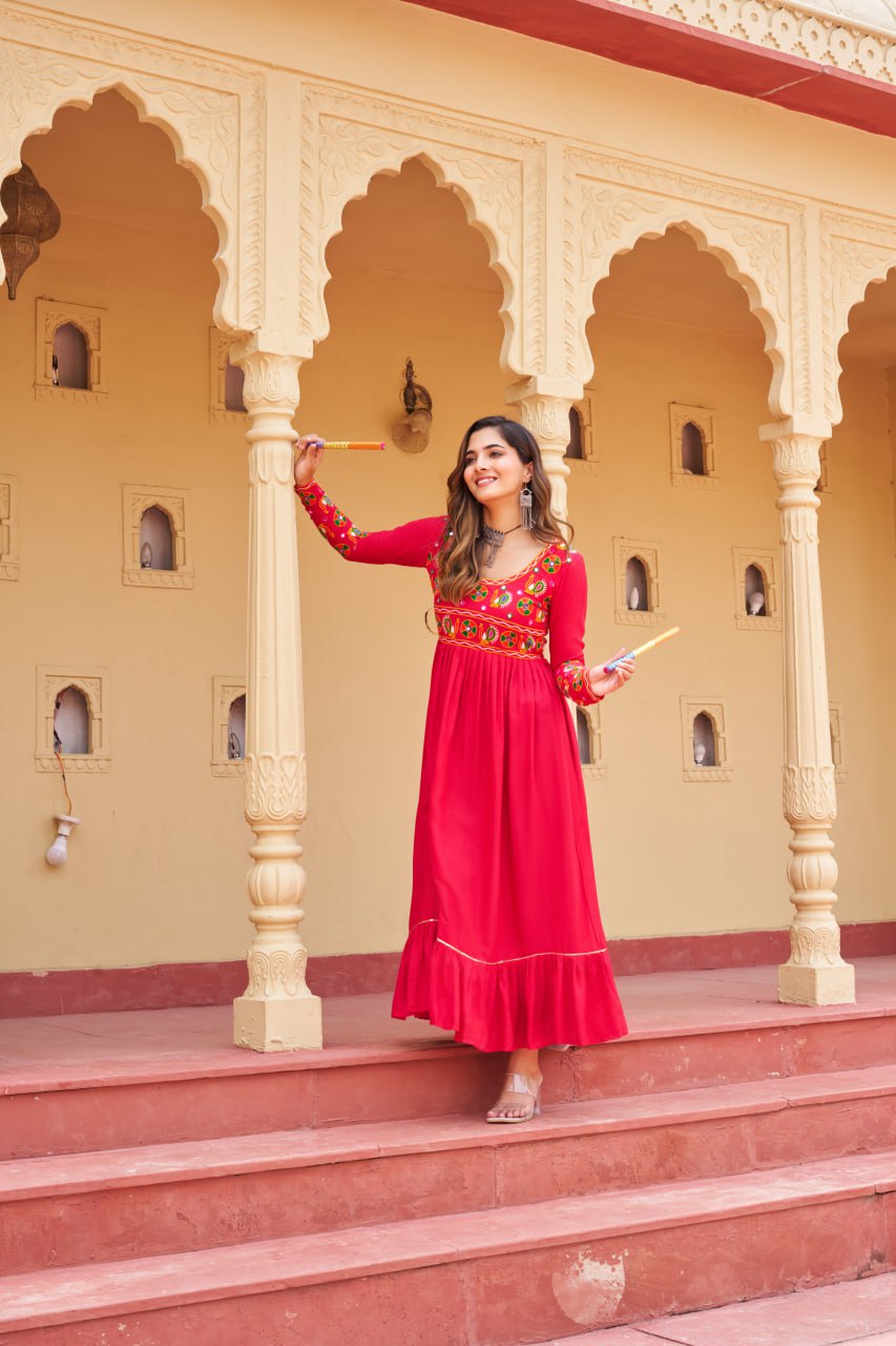 Pink Reyon Kurti with Kutchi Gamthi Work