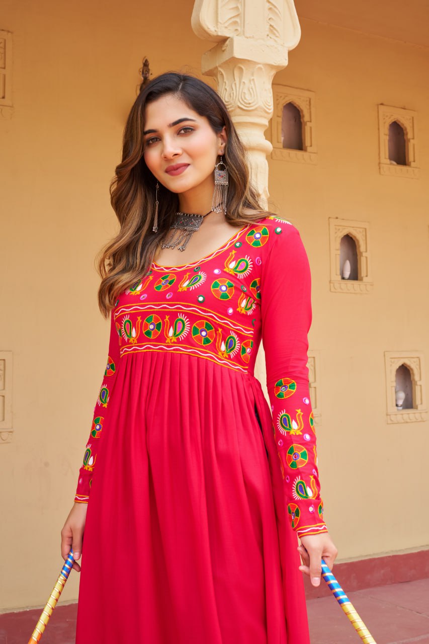 Pink Reyon Kurti with Kutchi Gamthi Work