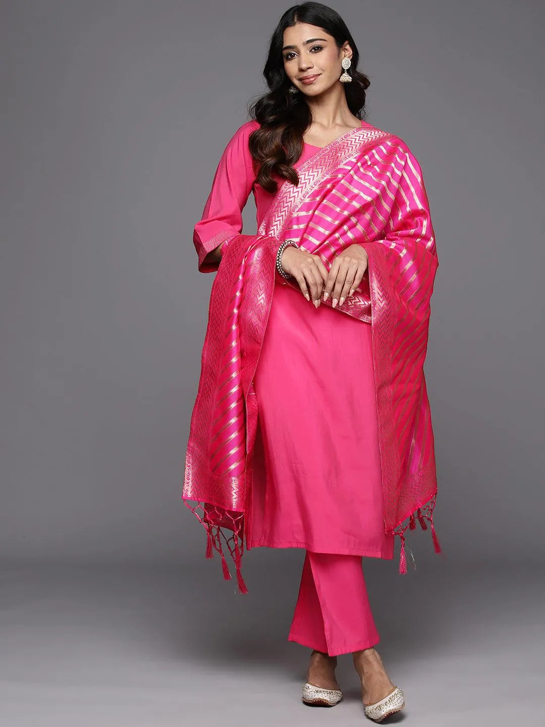 Mameraa Pink Solid Straight Suit With Dupatta