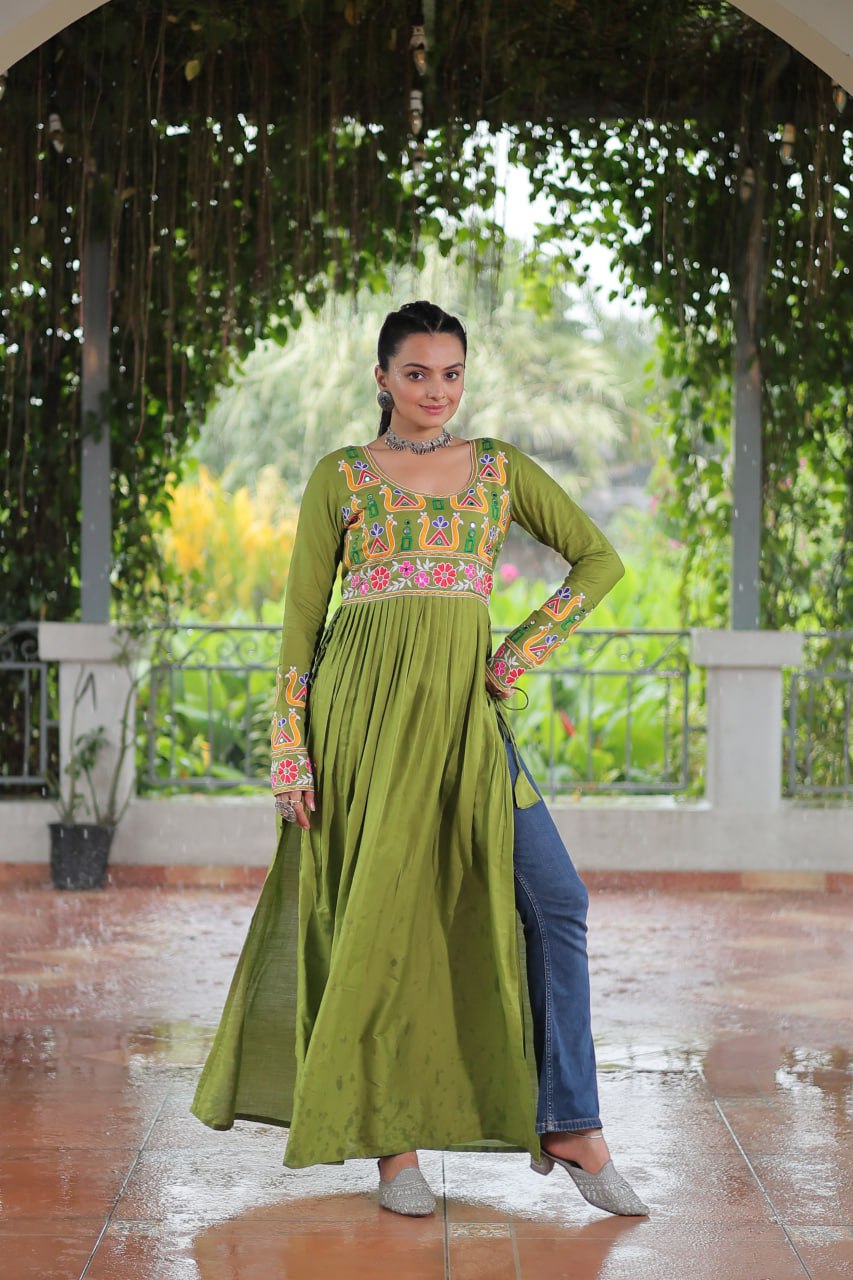Pista Colour Navratri Special Rayon Kurti with Kutchi Gamthi Work – Adjustable Fit & Full Sleeves