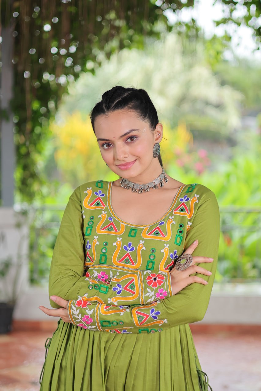Pista Colour Navratri Special Rayon Kurti with Kutchi Gamthi Work – Adjustable Fit & Full Sleeves
