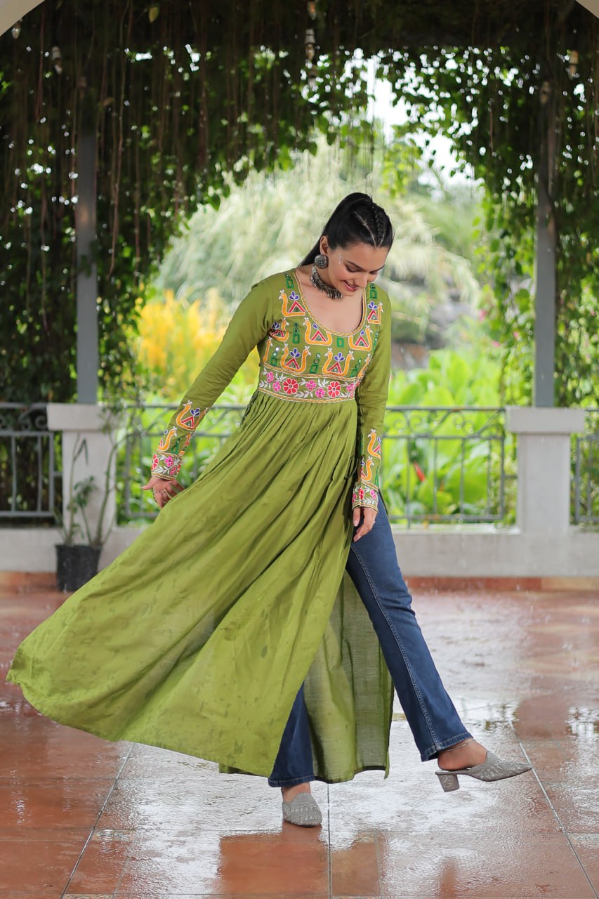 Pista Colour Navratri Special Rayon Kurti with Kutchi Gamthi Work – Adjustable Fit & Full Sleeves