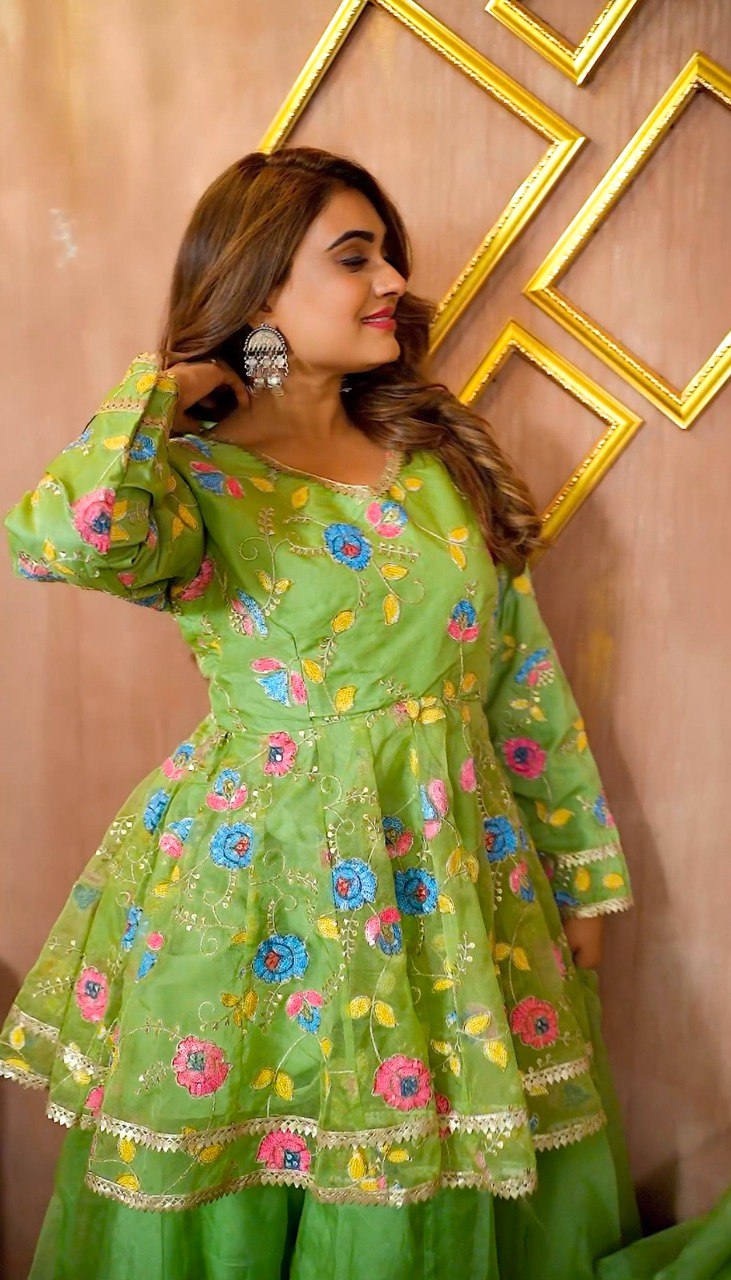 Pista Green Elegant Organza Top with Sequins, Handprint & Zari, Paired with Fully Stitched Organza Palazzo and Dupatta – Ready to Wear Ethnic Set