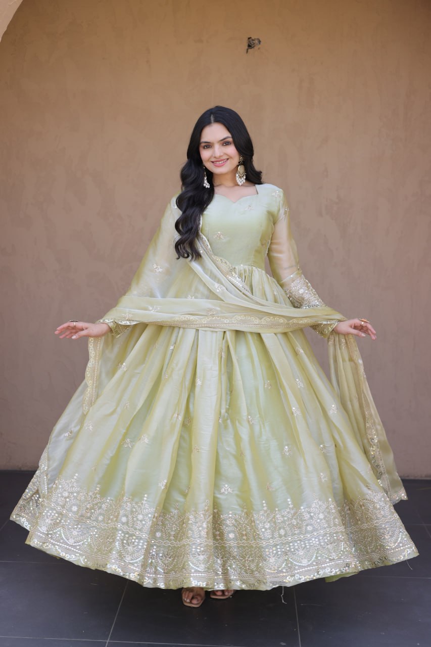Pista Fendi Luxury Silk Gown