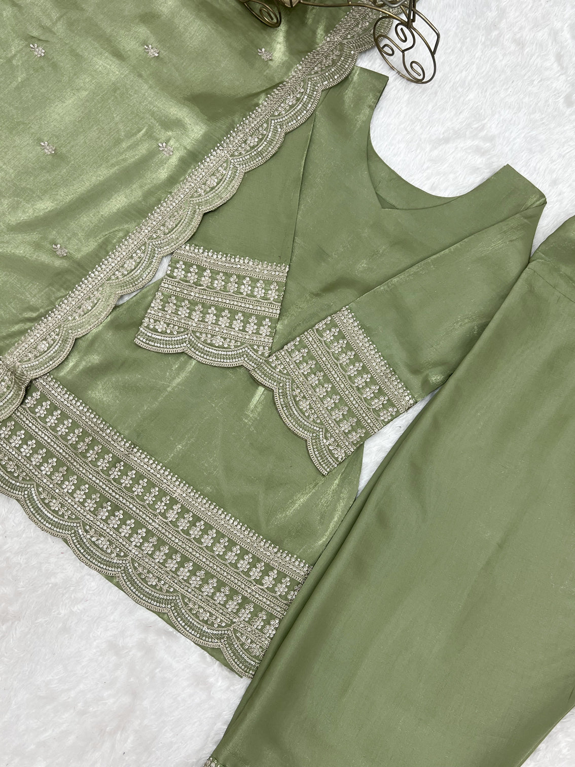 Pista Luxury Glass Farshi Shalwar suit