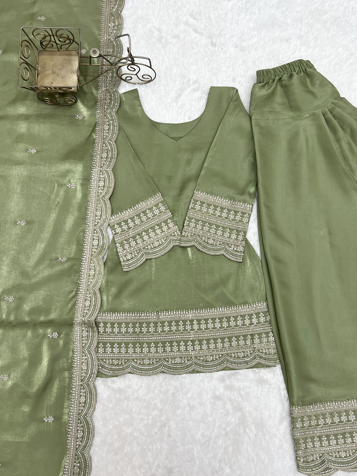 Pista Luxury Glass Farshi Shalwar suit