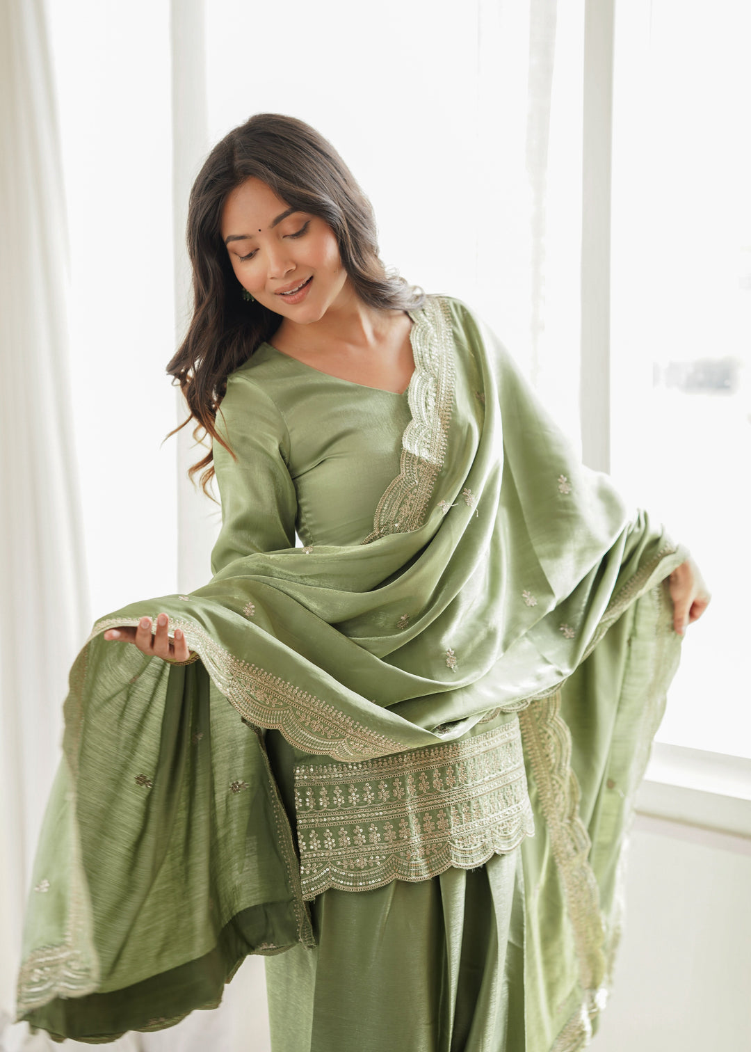 Pista Luxury Glass Farshi Shalwar suit