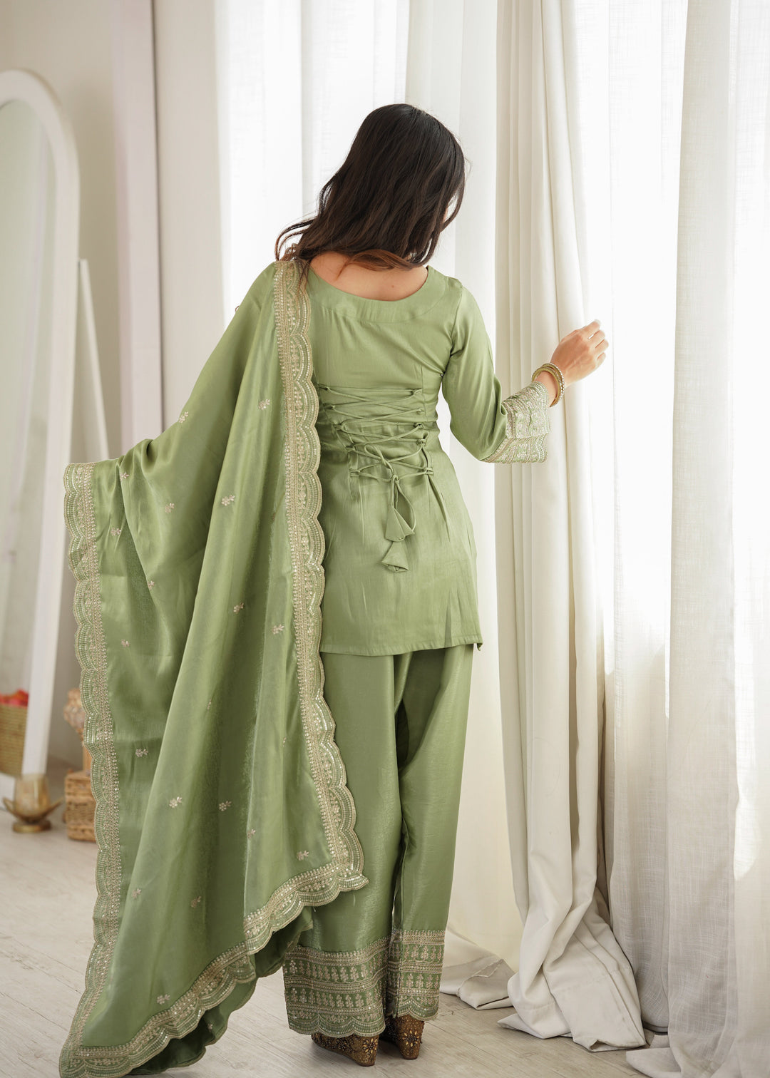 Pista Luxury Glass Farshi Shalwar suit