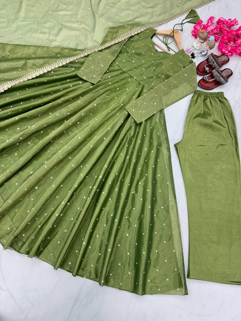 Pista Premium Designer Party Wear Pur Twil Gold Net Anarkali Gown, Dupatta Set – Elegant Festive Look
