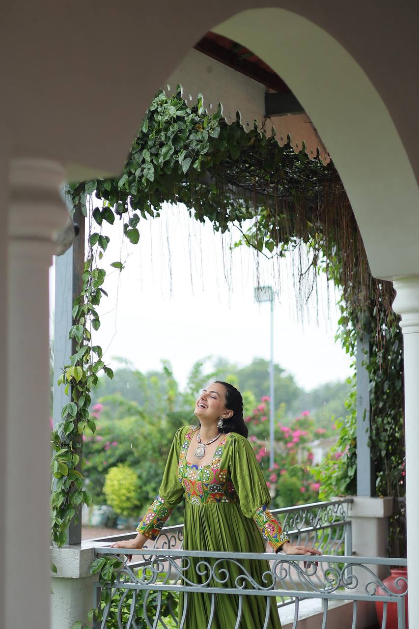 Pista Rayon Kutchi Gamthi Work Gown with 3-Layer Frill & 12 Meter Flair