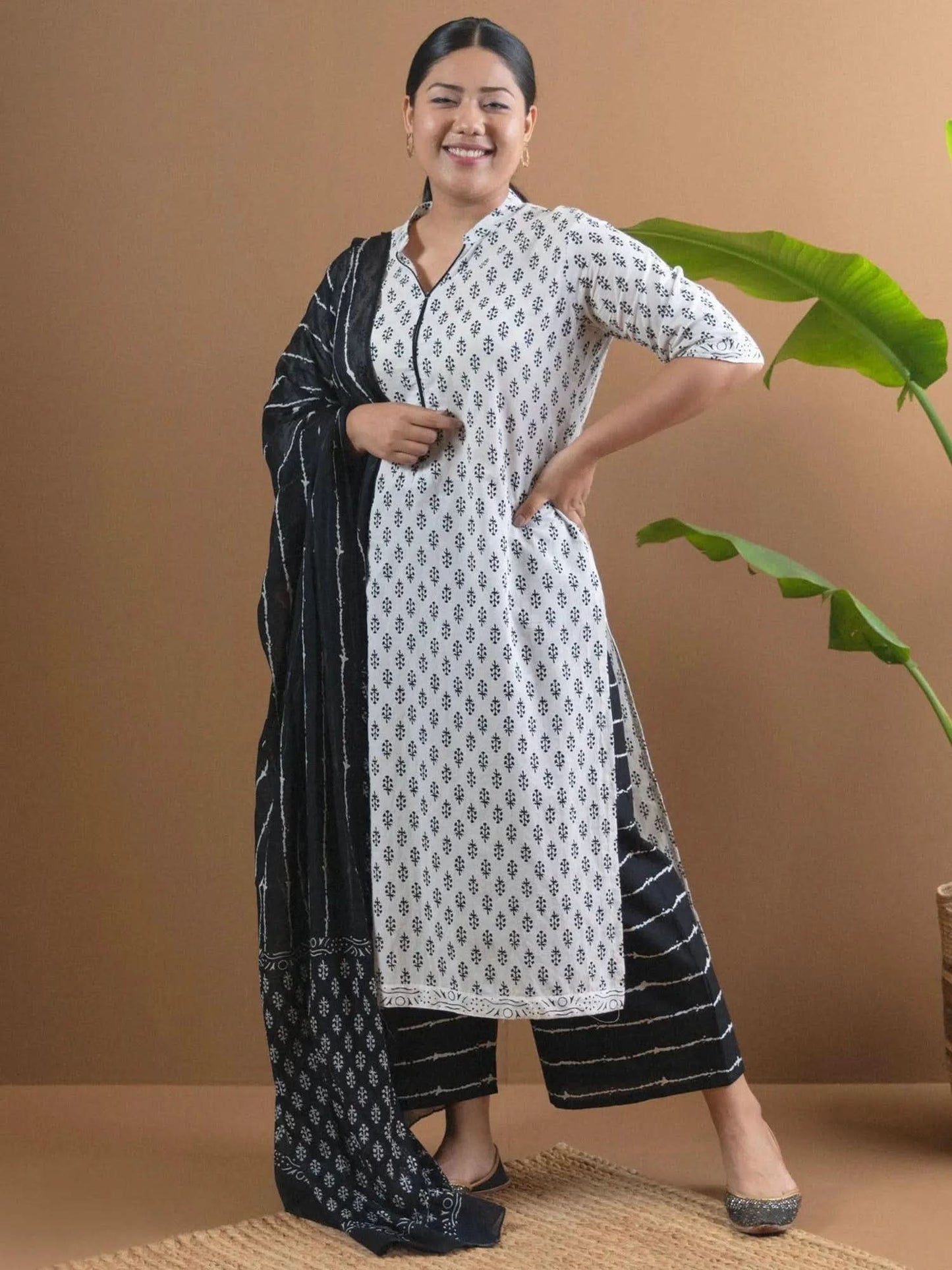 Plus Size Off-White Printed Cotton Straight Kurta With Palazzos & Dupatta