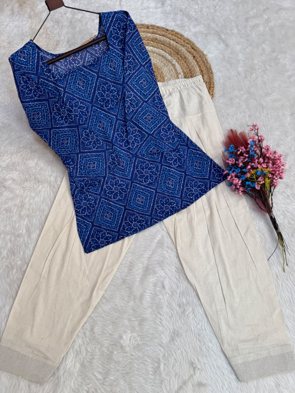 Print Kurti with Linen Cotton Farsi Pant Set