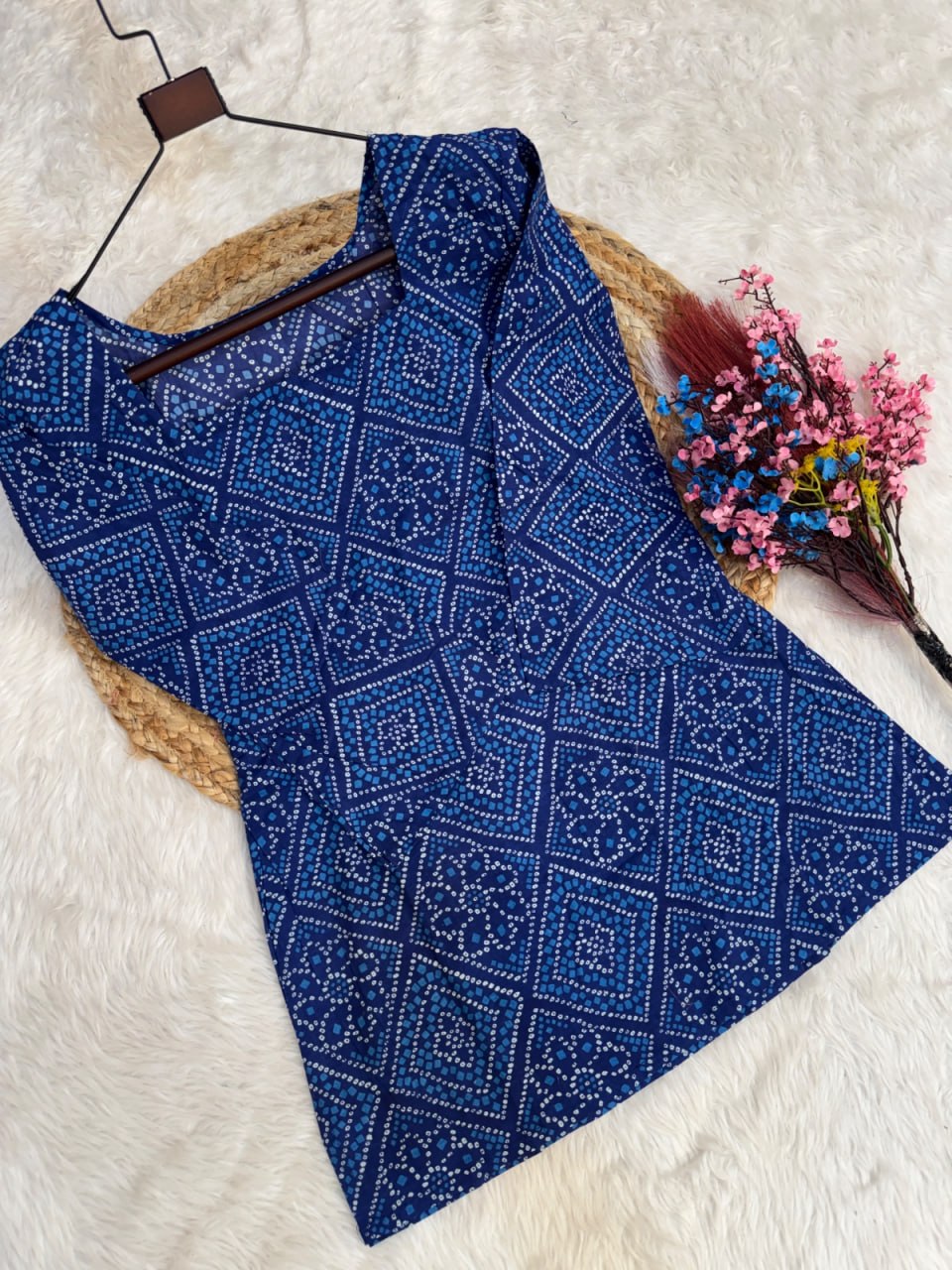 Print Kurti with Linen Cotton Farsi Pant Set