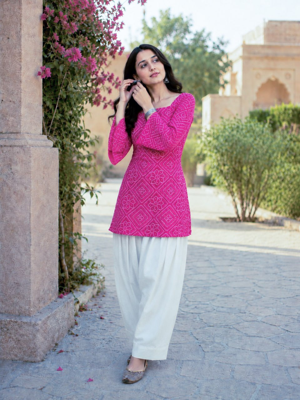 Print Kurti with Linen Cotton Farsi Pant Set