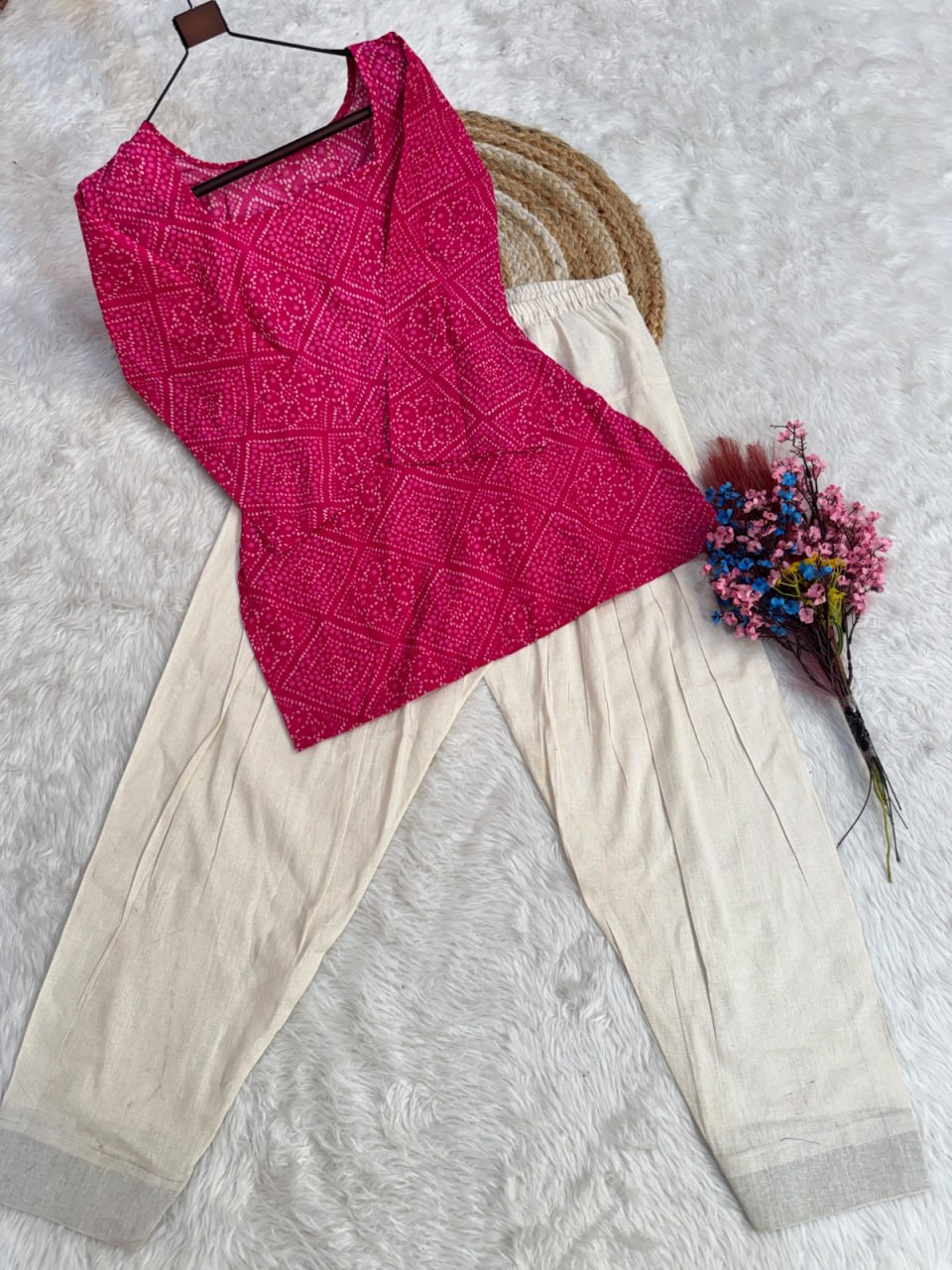 Print Kurti with Linen Cotton Farsi Pant Set