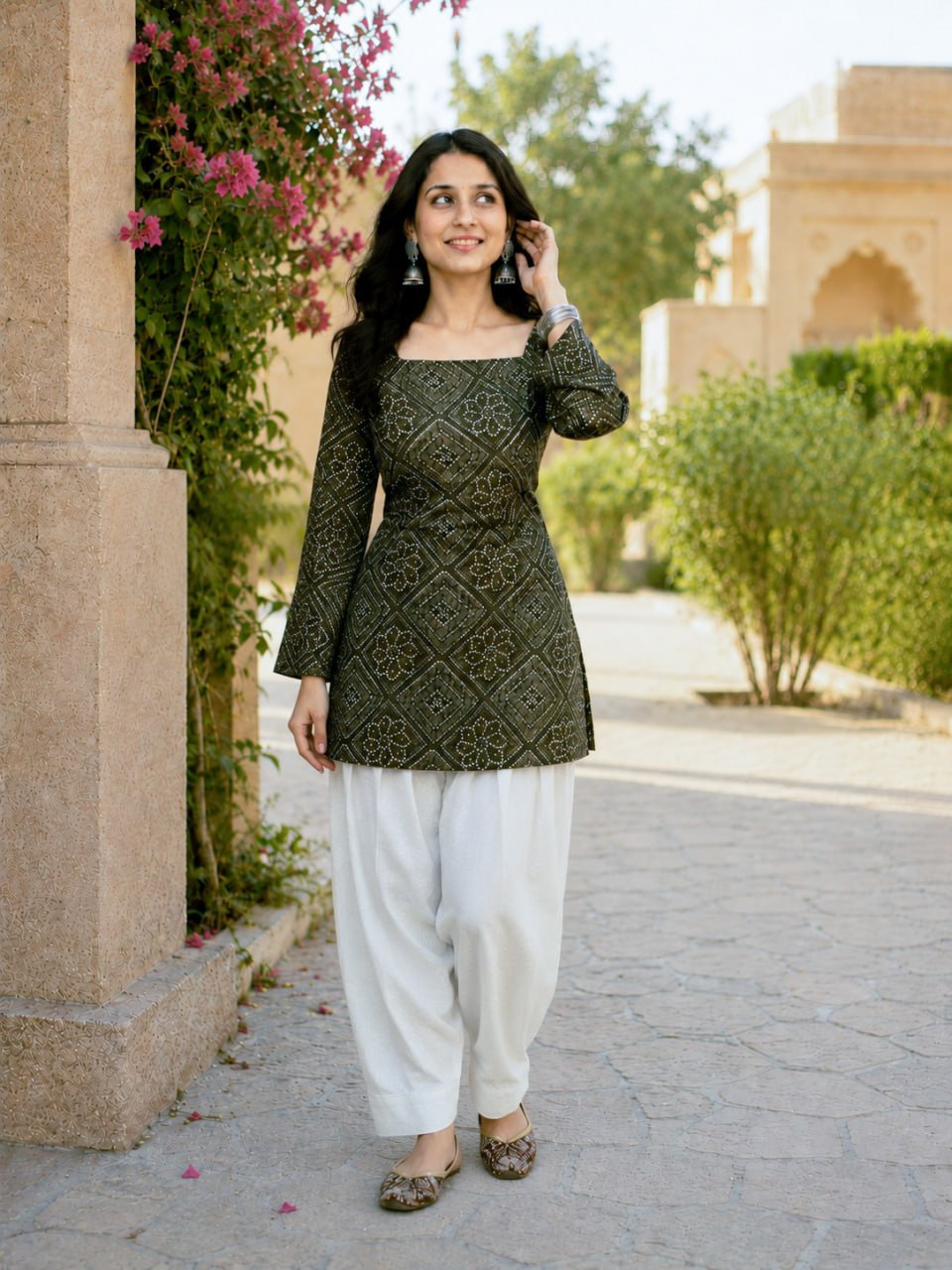 Print Kurti with Linen Cotton Farsi Pant Set