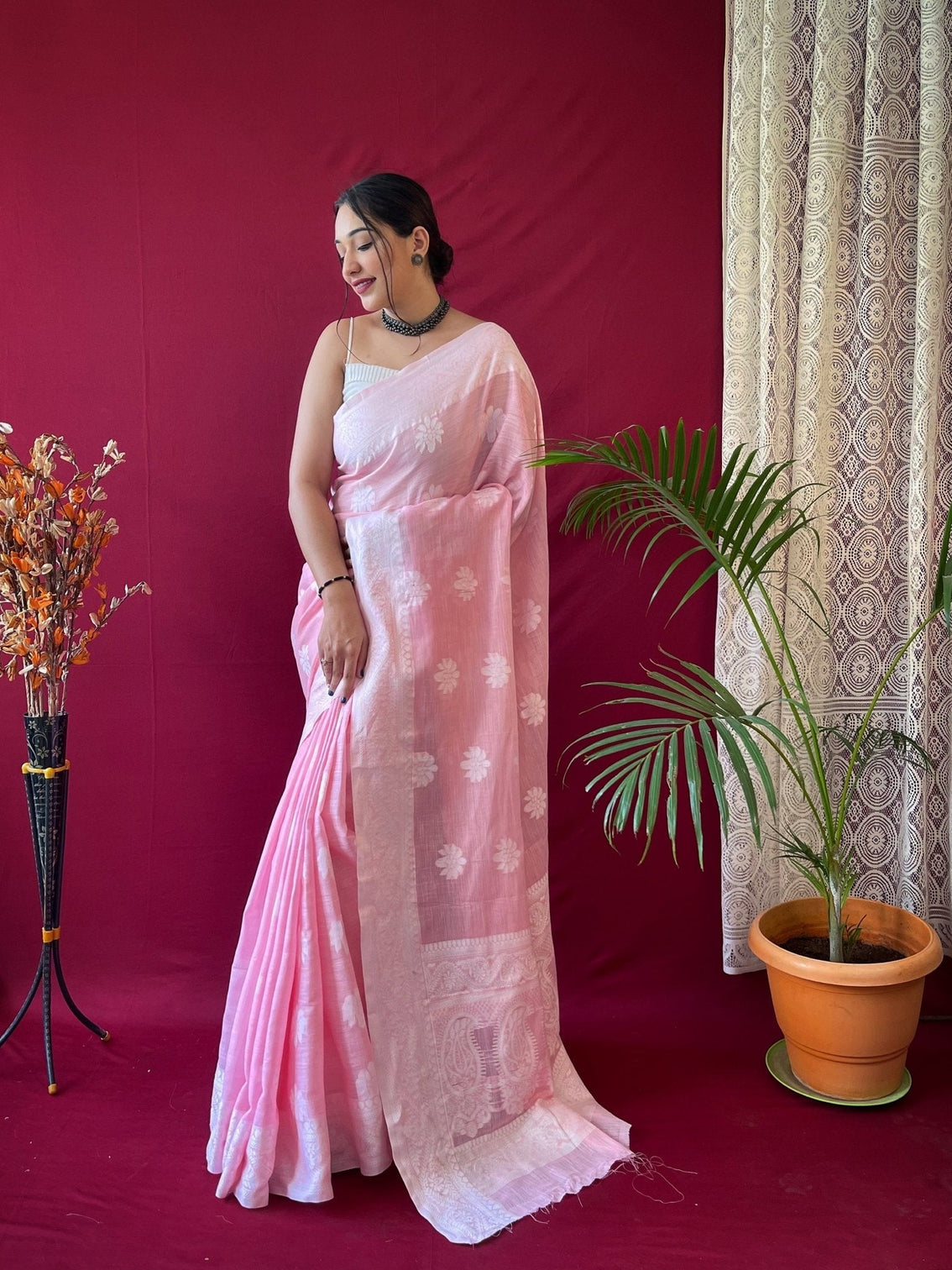 Pink Saree in Pure Linen Lucknowi