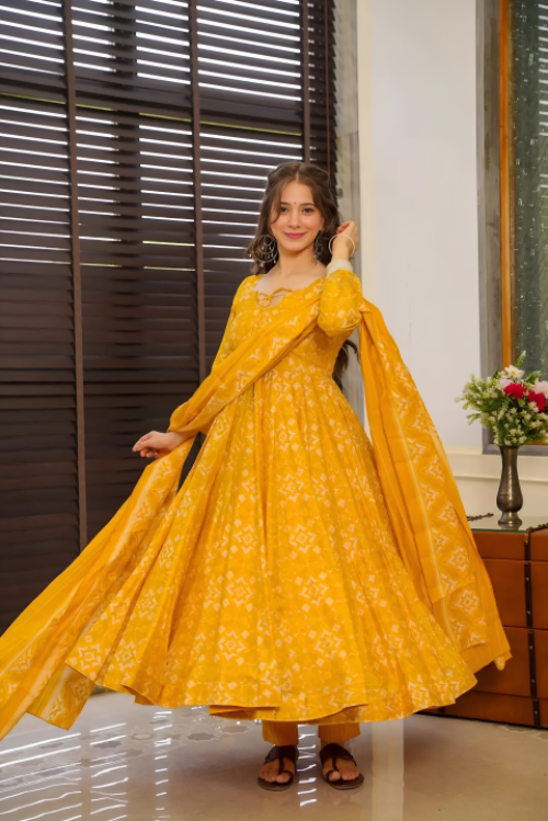 Pure Muslin Digital Print Anarkali Kurti Pant Dupatta Set