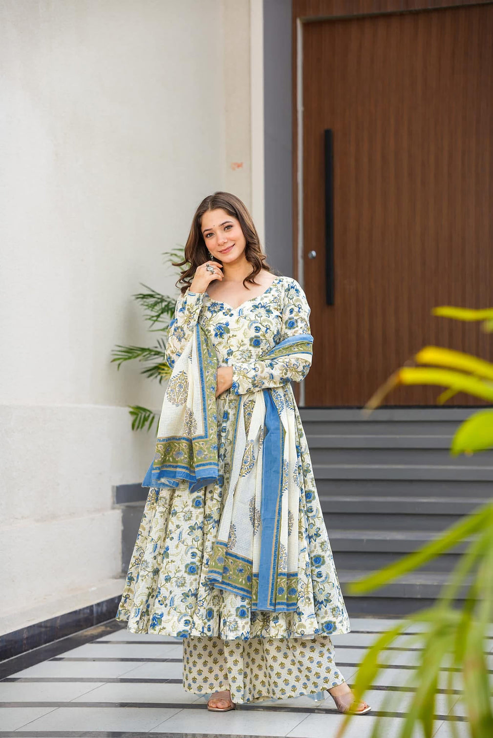 Pure Muslin Digital Print Anarkali Kurti Pant Dupatta Set