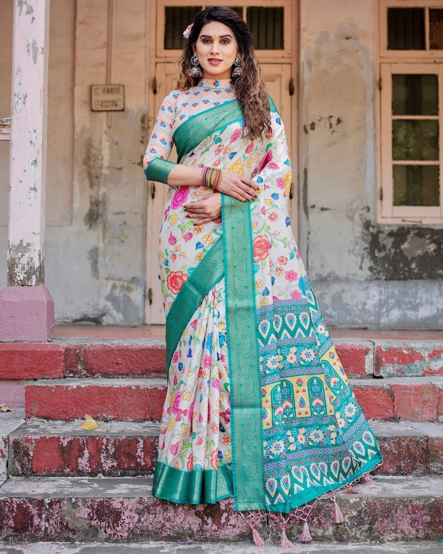 Elegant Multicolor Floral Digital Print Saree with Ornate Green Border and Artistic Pallu