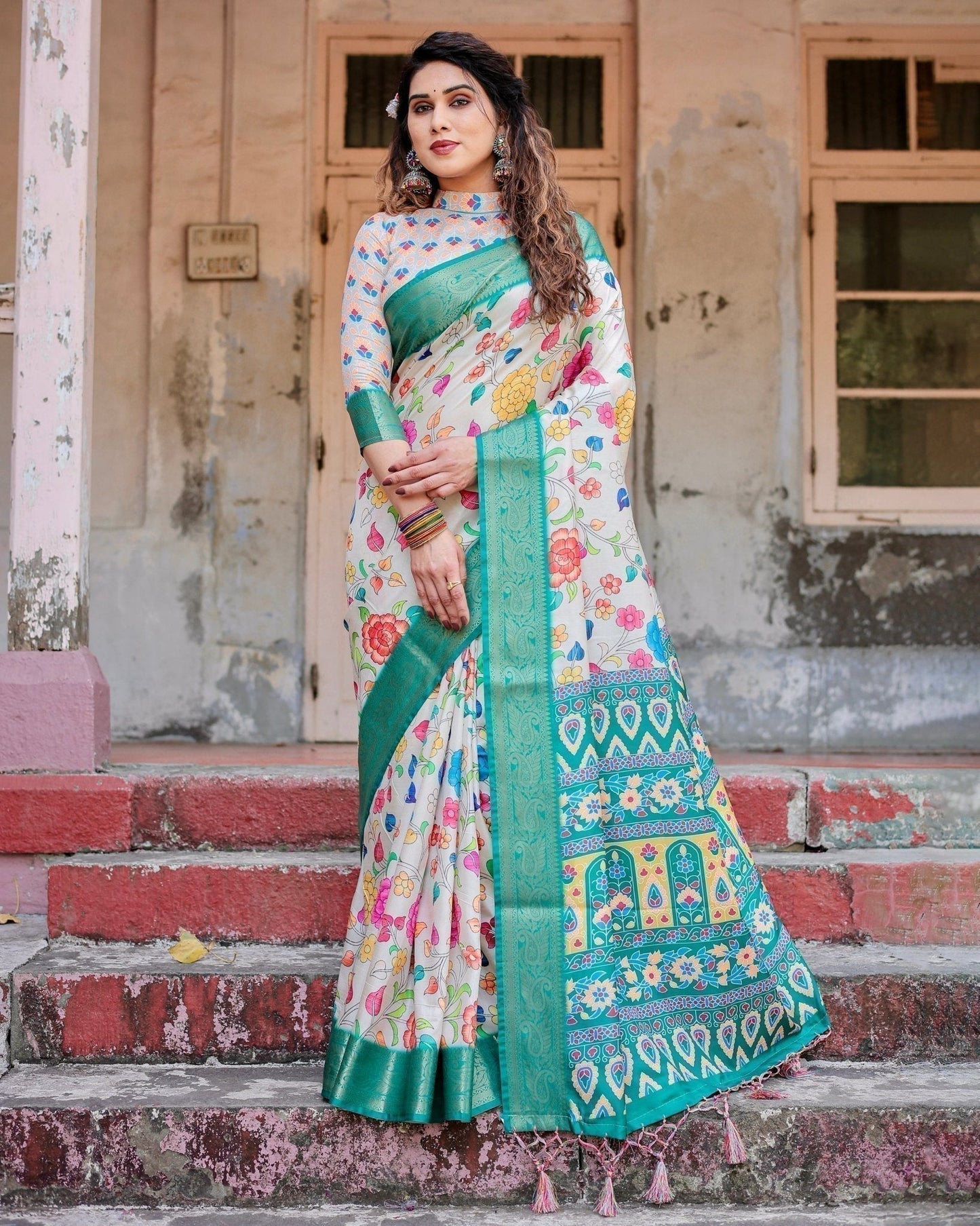 Elegant Multicolor Floral Digital Print Saree with Ornate Green Border and Artistic Pallu