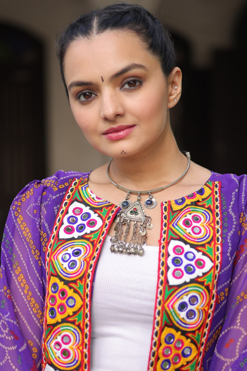 Purple Faux Georgette Bandhani Shrug with Kutchi Patchwork