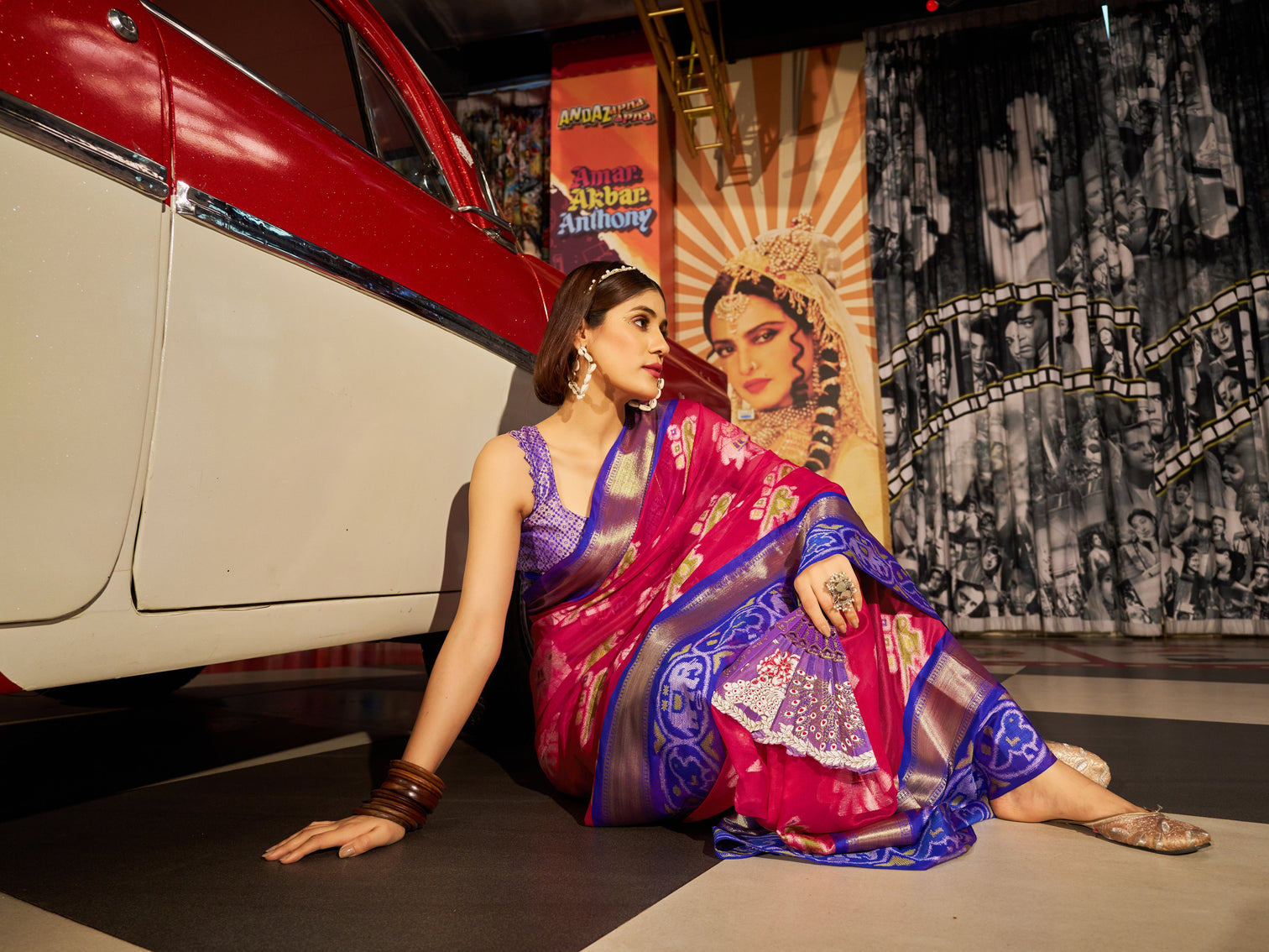 Regal Rani Pink Patola Silk Saree with Exquisite Weaving Work