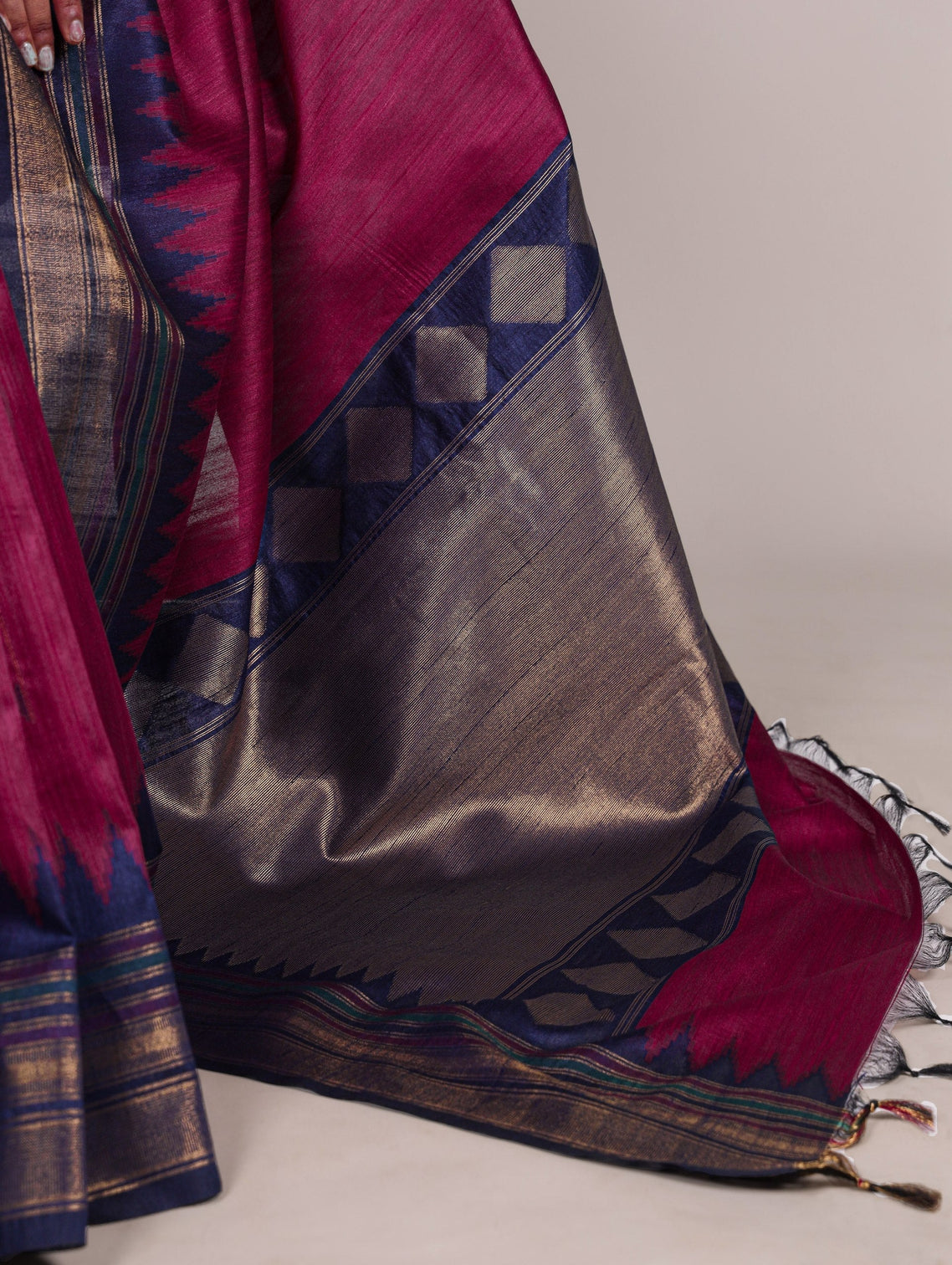 Rani Pink Silk Zari Weaving Saree