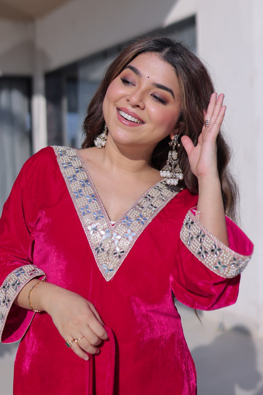 Rani Pink Zari & Real Mirror Work Kurta Pant Set with Batwa