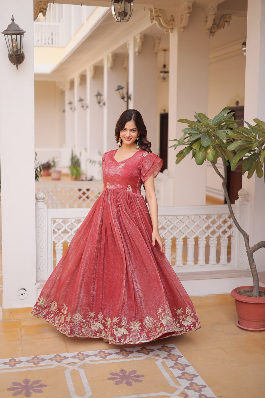 Red Crunchy Gown Double Frill Sleeves