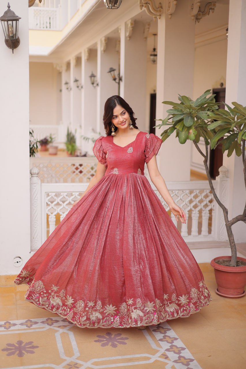Red Crunchy Gown Double Frill Sleeves
