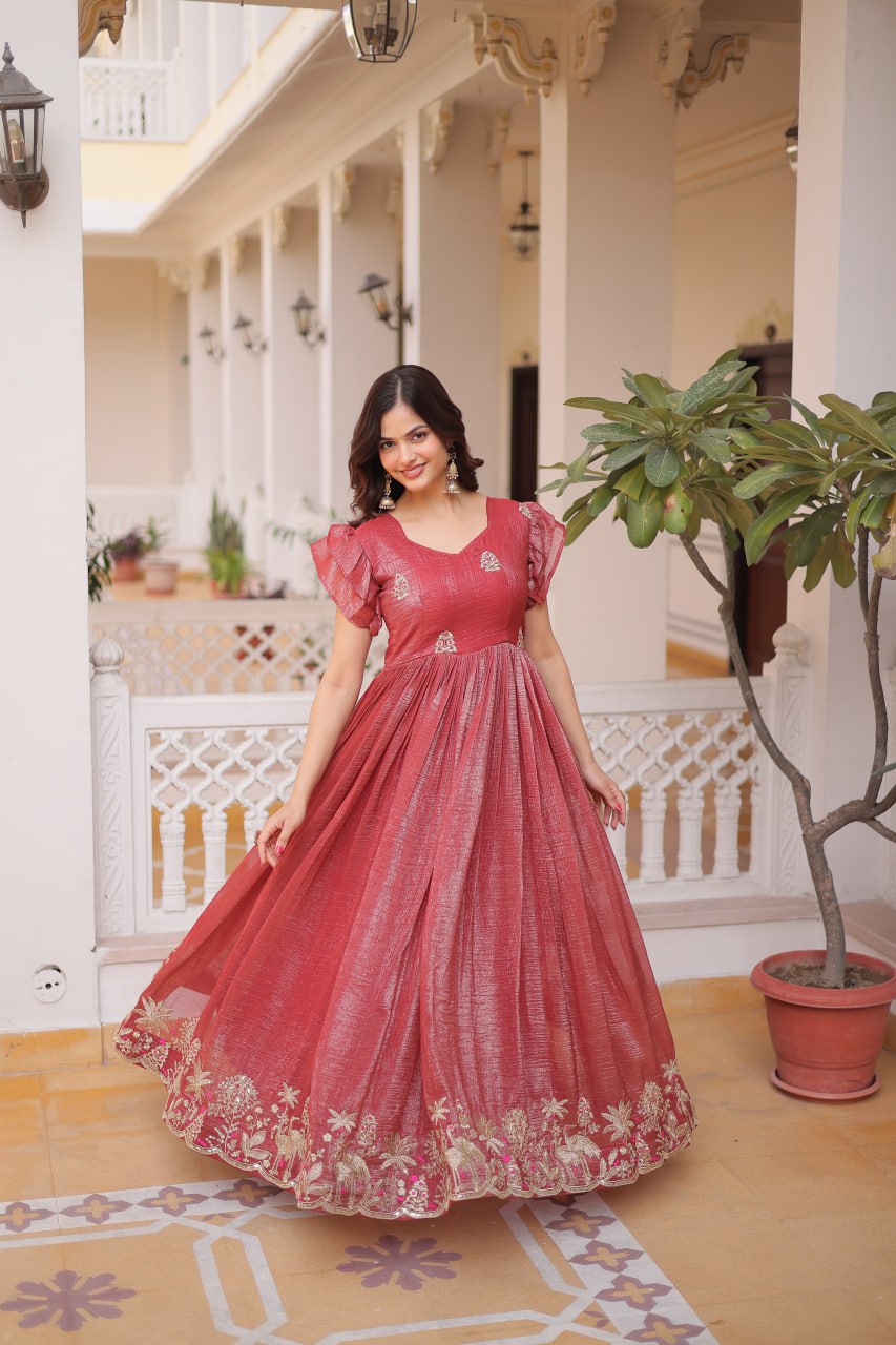 Red Crunchy Gown Double Frill Sleeves