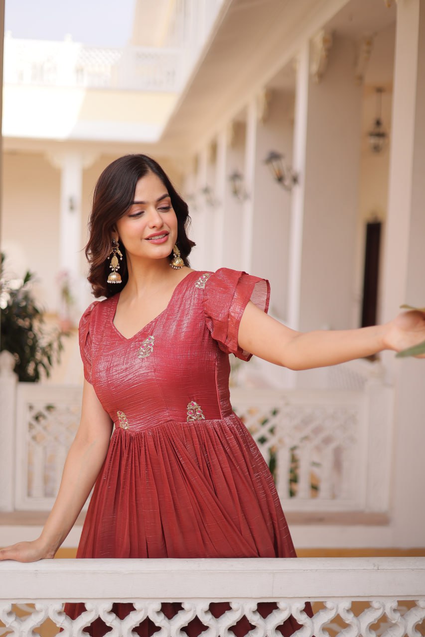 Red Crunchy Gown Double Frill Sleeves