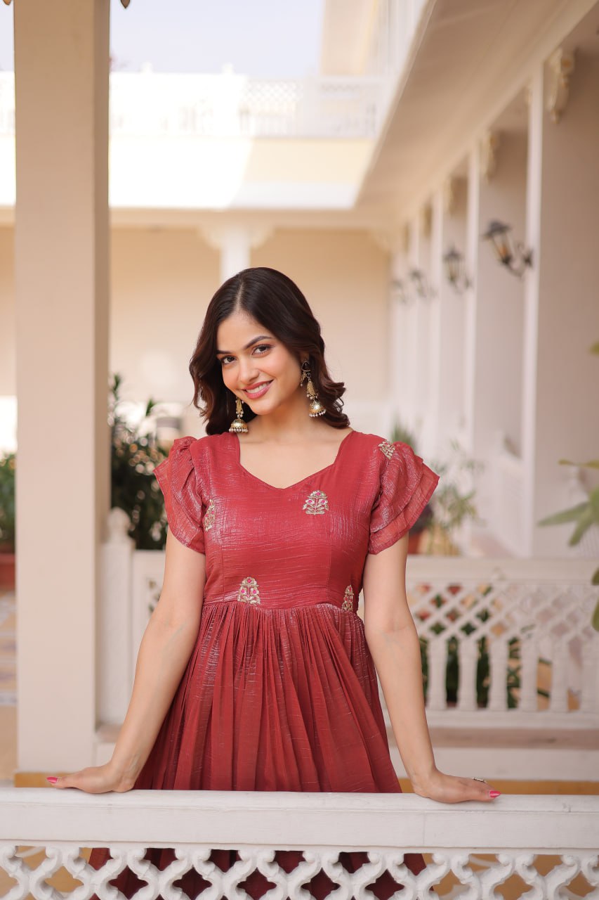 Red Crunchy Gown Double Frill Sleeves