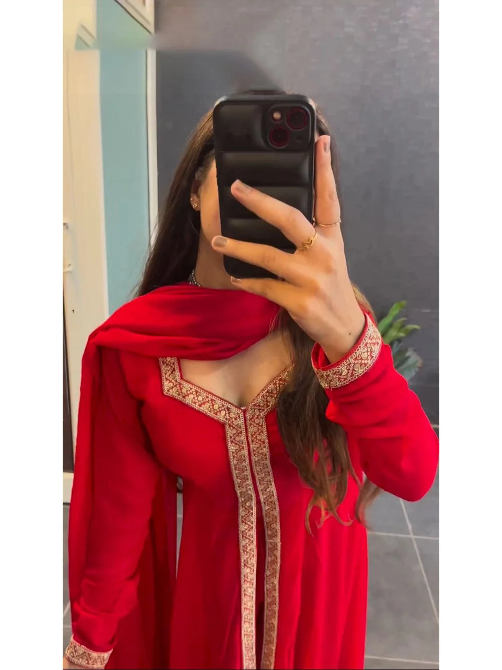 Red Kurta Set with Beautiful Lace Border: Radiate Elegance on Karwa Chauth