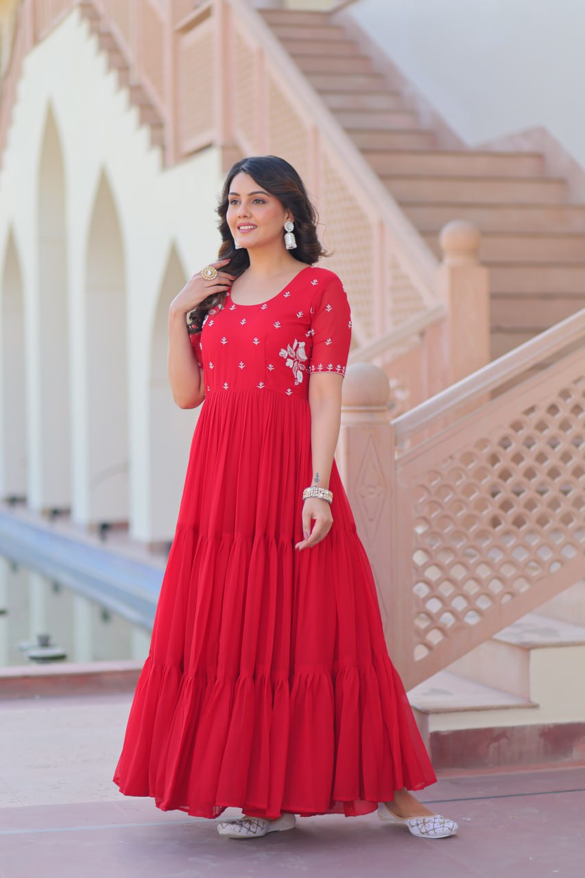 Red Radiant Faux Blooming Gown with Bead Embroidery & 12-Meter Flair – Full Stitched
