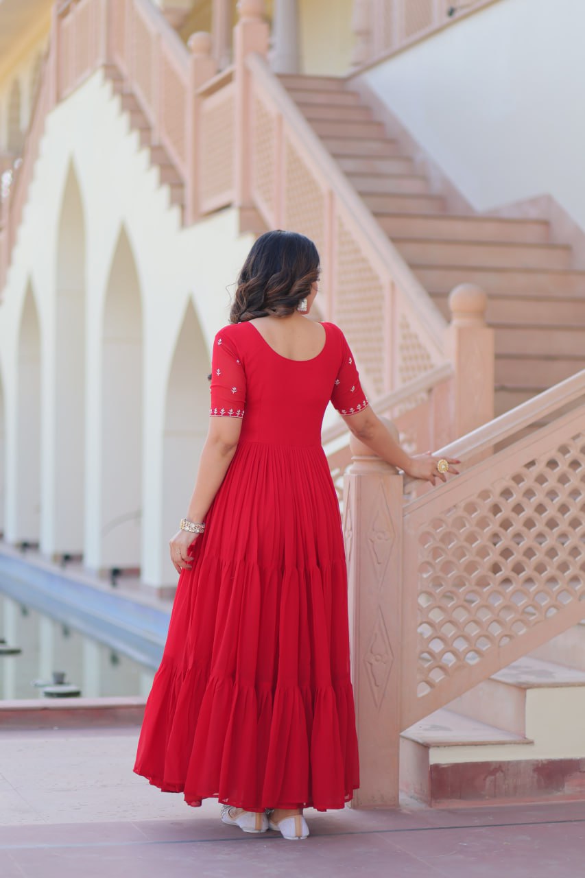 Red Radiant Faux Blooming Gown with Bead Embroidery & 12-Meter Flair – Full Stitched