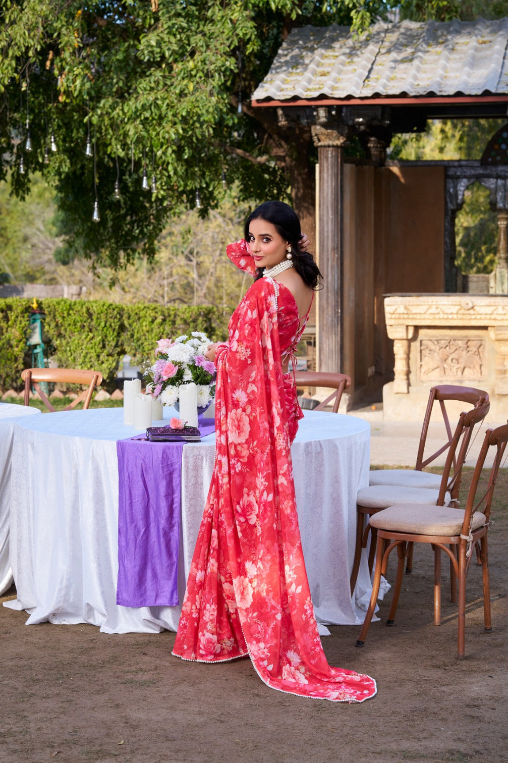 Red Refined Beauty Weightless Marble Printed Saree with Pearl Lace Border