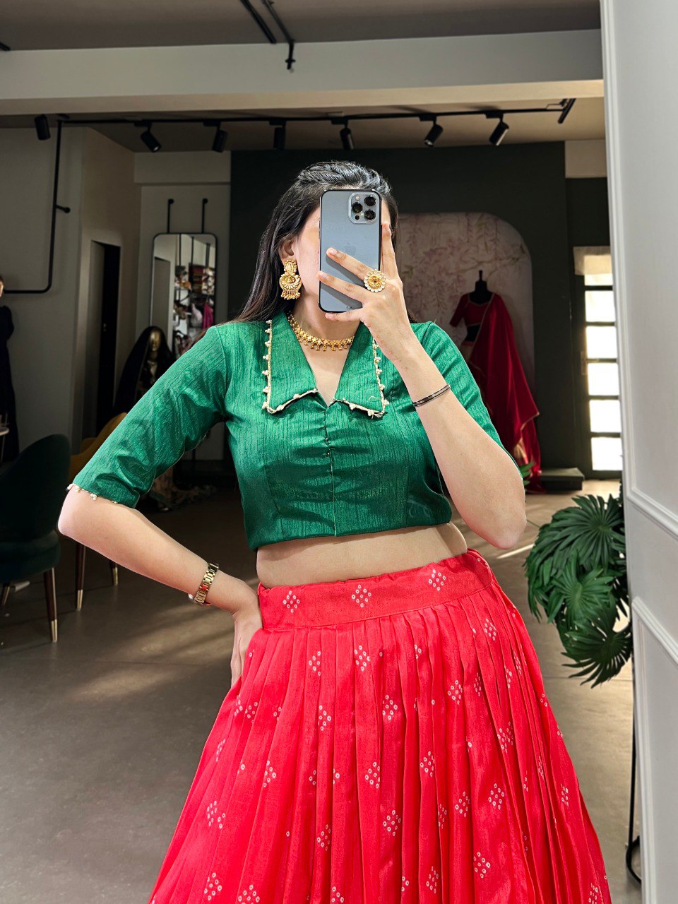 Red Timeless Elegance Dola Silk Kalamkari Lehenga Set