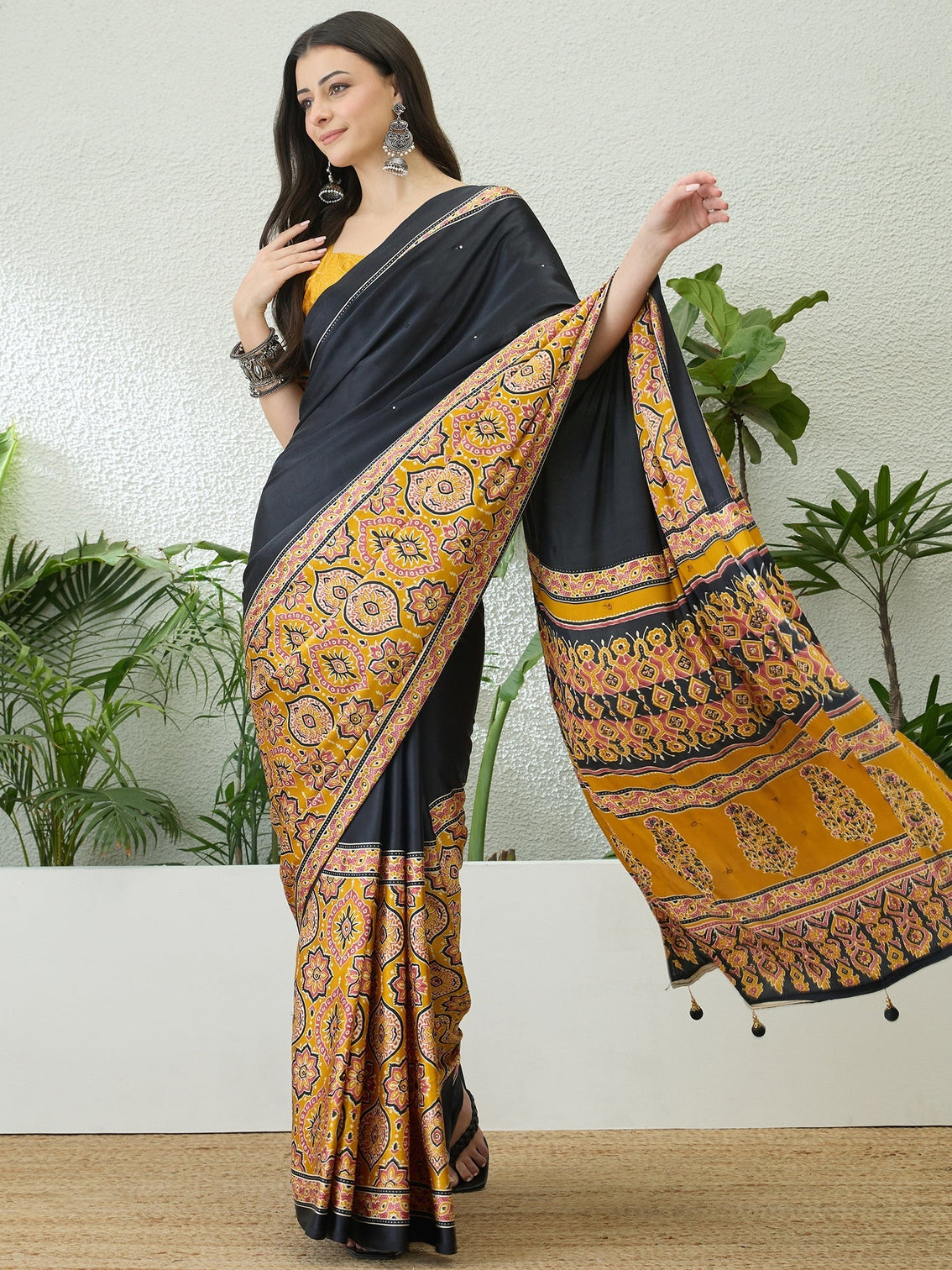 Reyanshi Classic Semi Modal Saree for Traditional Functions