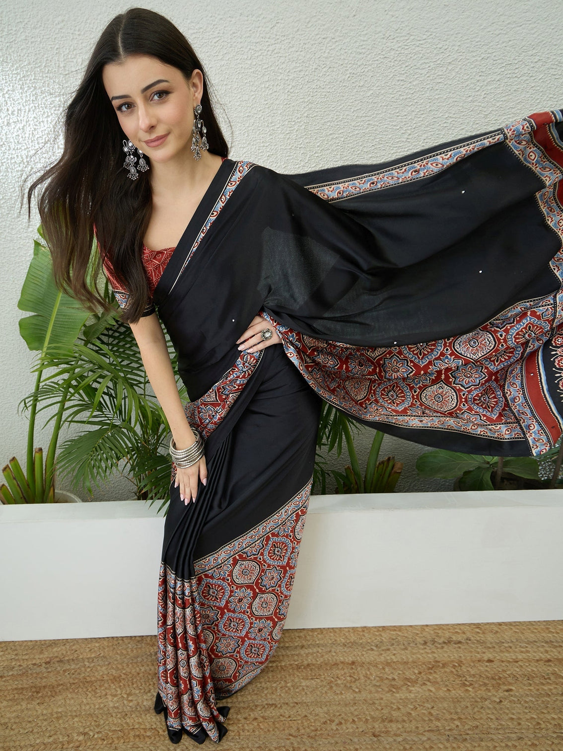 Reyanshi Classic Semi Modal Saree for Traditional Functions