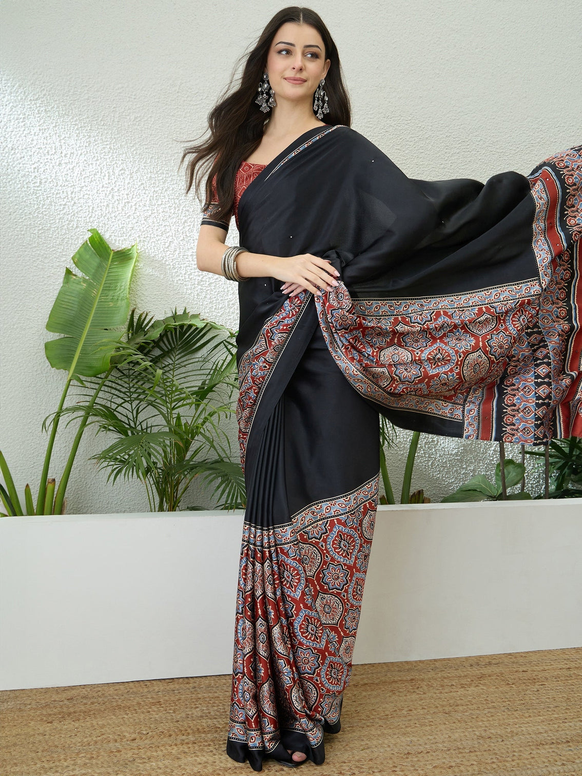 Reyanshi Classic Semi Modal Saree for Traditional Functions