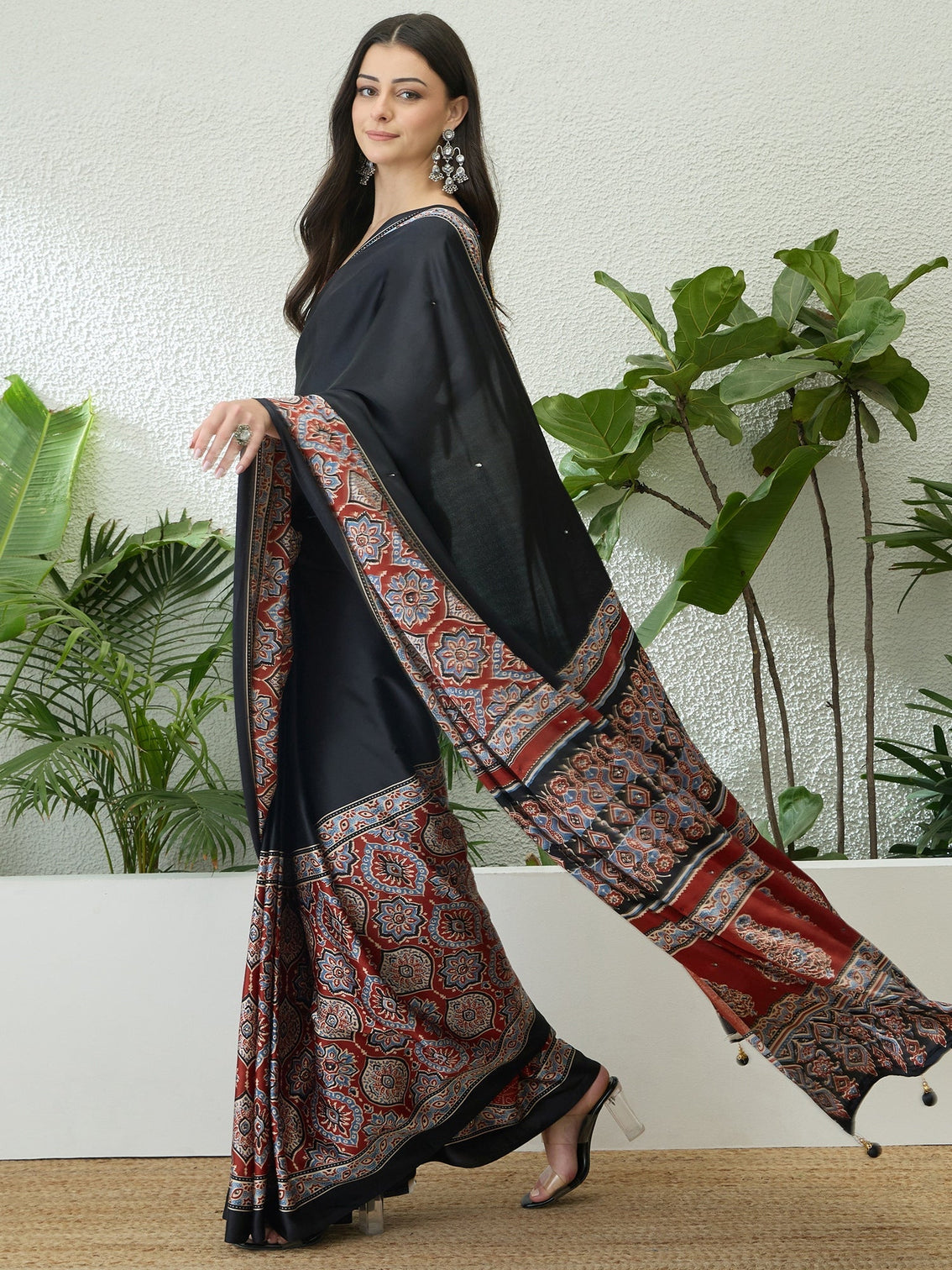 Reyanshi Classic Semi Modal Saree for Traditional Functions