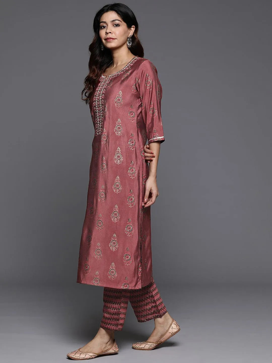 Mameraa Rust Printed Silk Blend Straight Suit With Dupatta