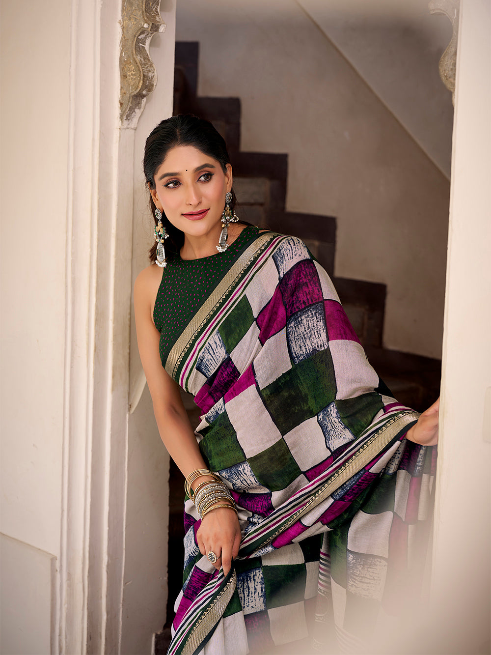 Green viscose chanderi check print saree with temple lace border blouse piece