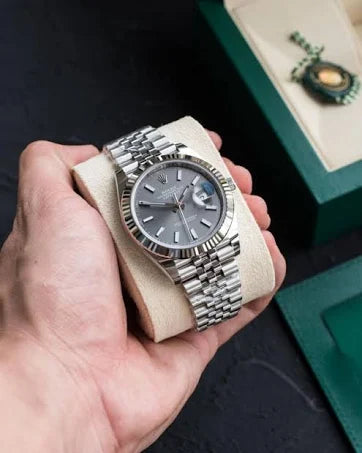 Classy Oyster Perpetual Rolex Date Just Watch for Men