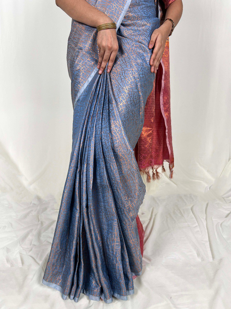 Sky Blue Handwoven Kanchipuram Zari Weaving Saree with Unstitched Blouse Piece