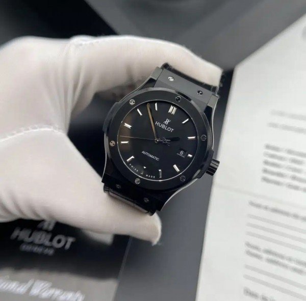 Stylish Hublot Watch for Men (SW152)