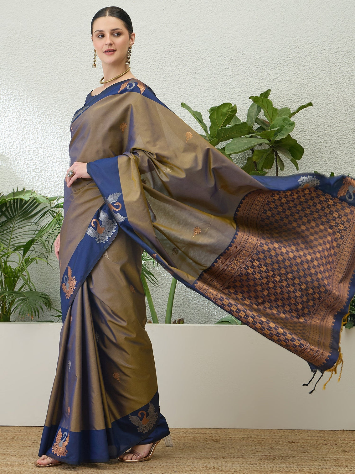 Tarunika Handloom Silk Saree for Wedding & Festive Wear